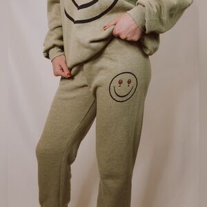 PROJECT SOCIAL T WINE EYES JOGGER In Olive Green Size S